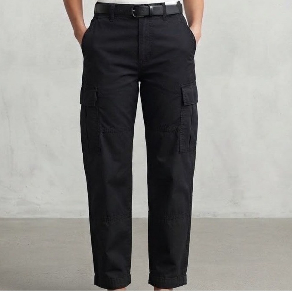 American Eagle Black Stretch Barrel Cargo Pants Size 6 28W High Rise Utility